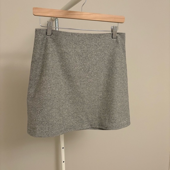 Aritzia Wilfred Mini Skirt - Size 8 - Picture 1 of 11